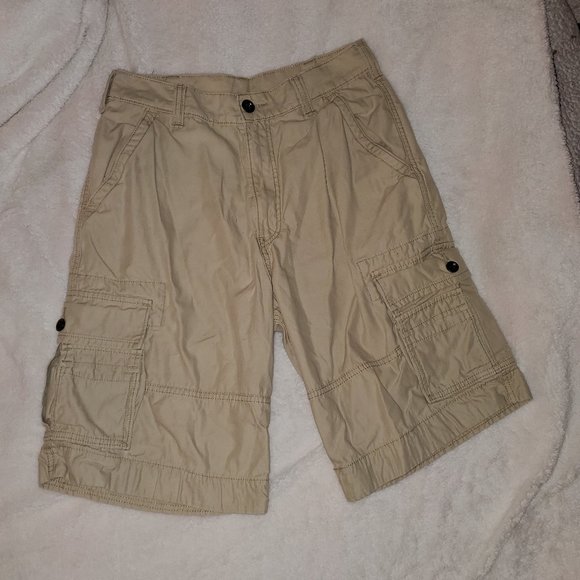 Levi's Other - Levi's cargo shorts sz 31